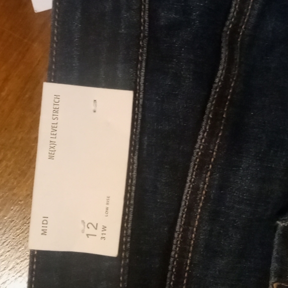 American eagle next level stretch distressed jean shorts NWT denim - Picture 5 of 5